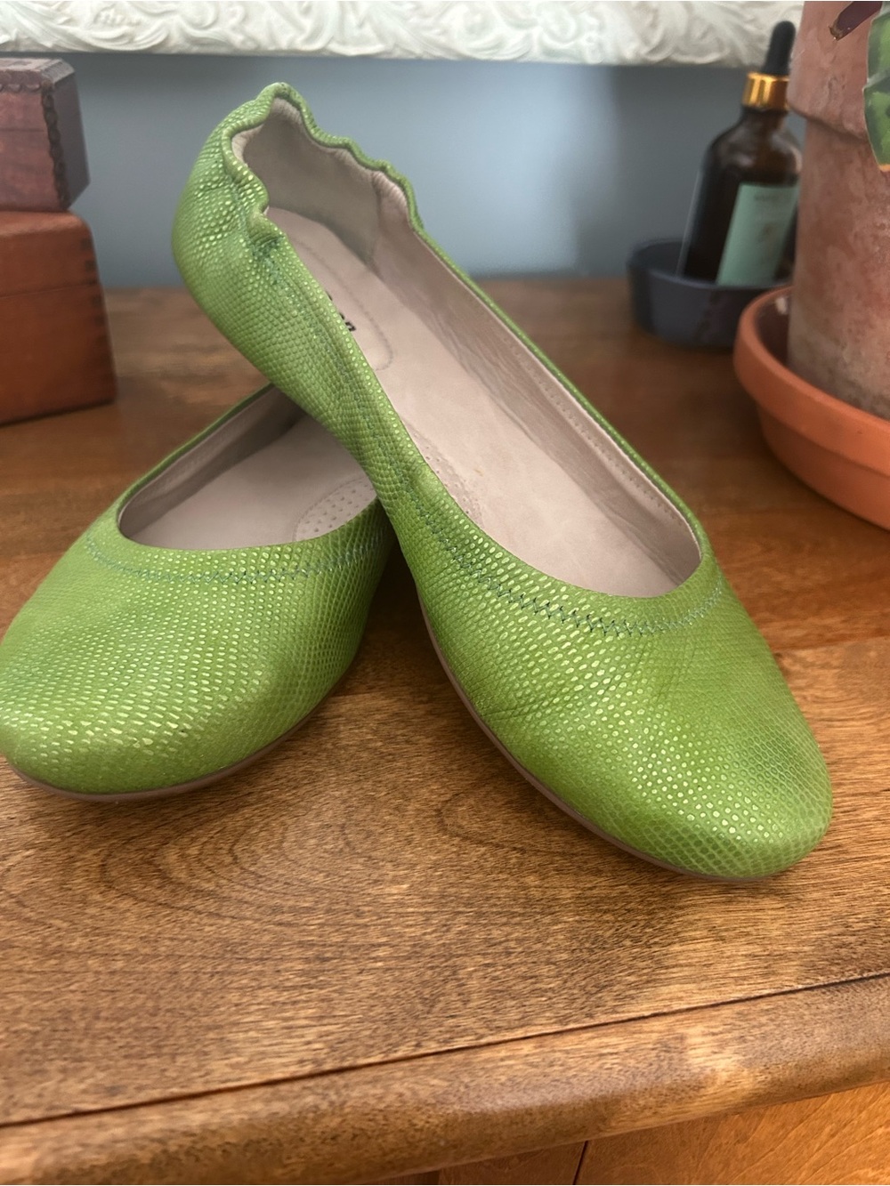 L.L. Bean Lime Green Textured Ballet Flats, Genuine Leather, Women’s